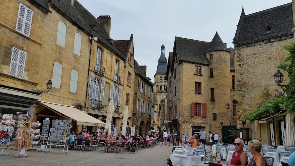 Sarlat.Catalina Apartment Екстериор снимка